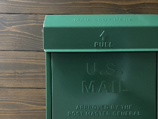 US メールボックス 郵便受け （ダイヤルロック式） 新聞受け ポスト インダストリアル アメリカン 西海岸 ブルックリン フラグバー付き :  ダイヤルロック式 メールボックス 幅35