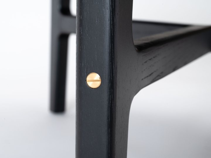 クロッカス ラウンドテーブル  CROCUS ROUND TABLE F3-102 F3-103 【FORM】 フォーム