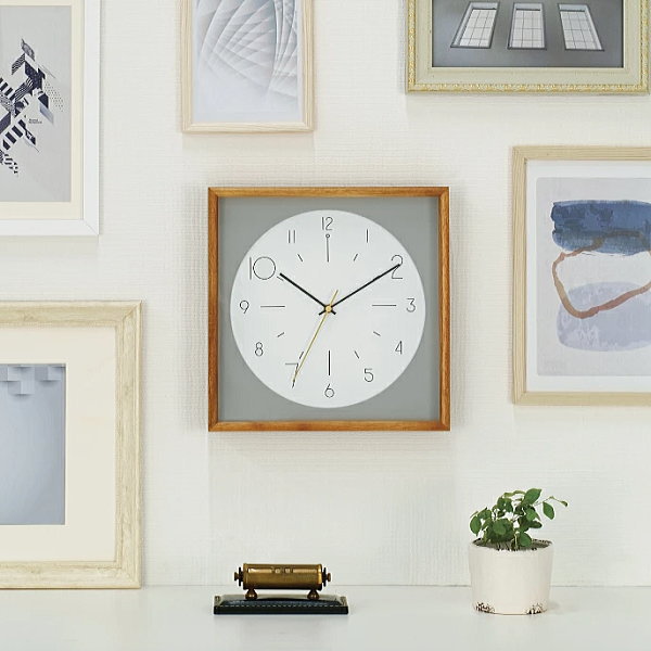 CADRE カードル（電波掛け時計）  【INTERFORM】インターフォルム