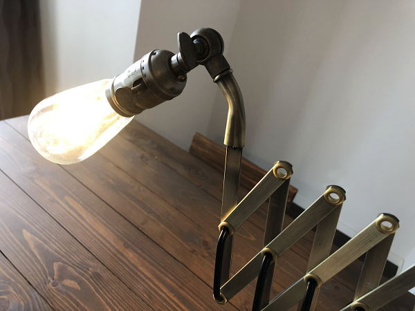 SCISSOR25（シザー25）LED-ST球付きブラケットライト（伸縮式